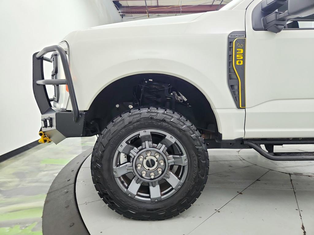 2023 Ford F-350 - $40,795
