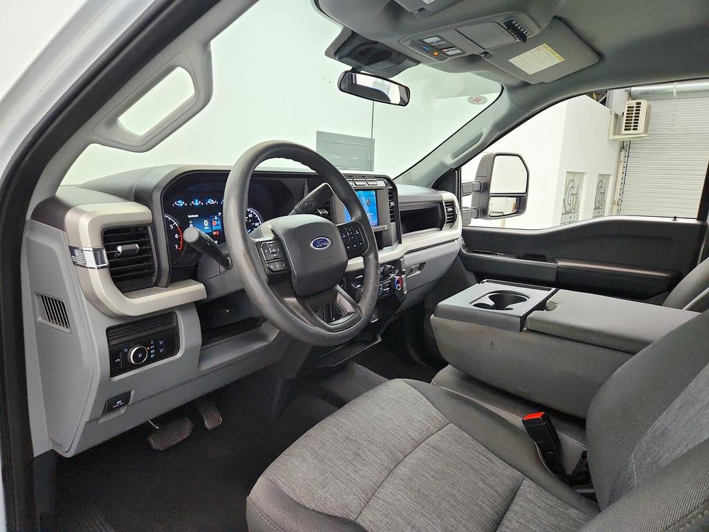 2023 Ford F-350 - $40,795