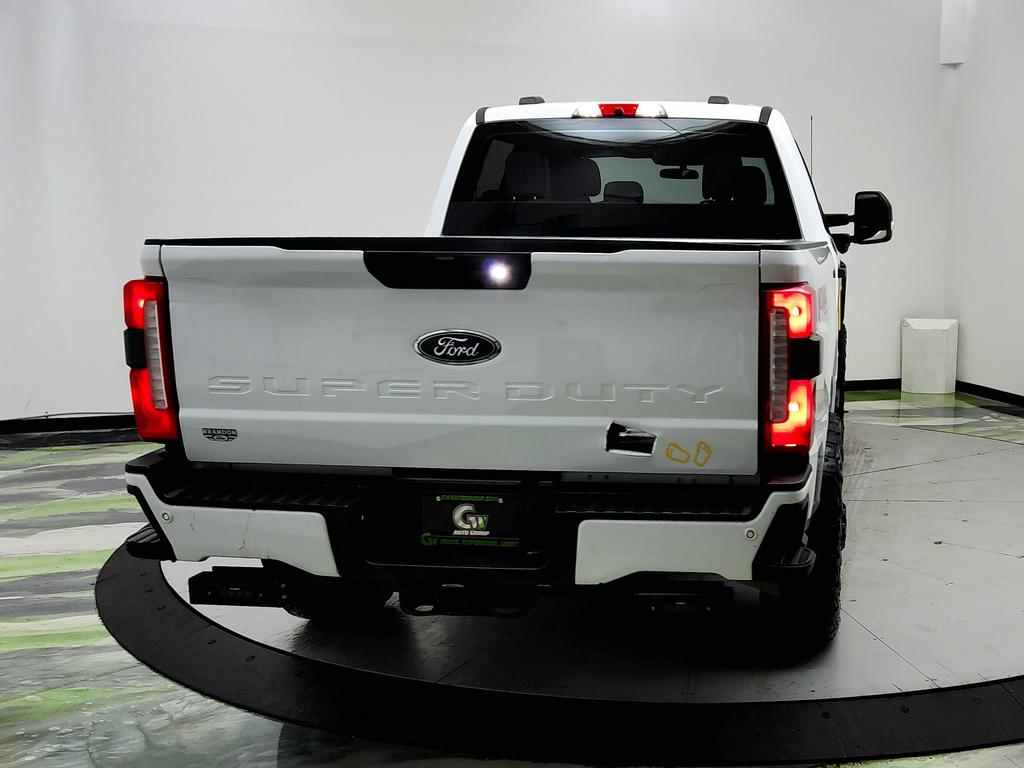 2023 Ford F-350 - $40,795