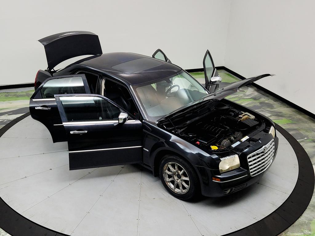 2010 Chrysler 300 - $6,995