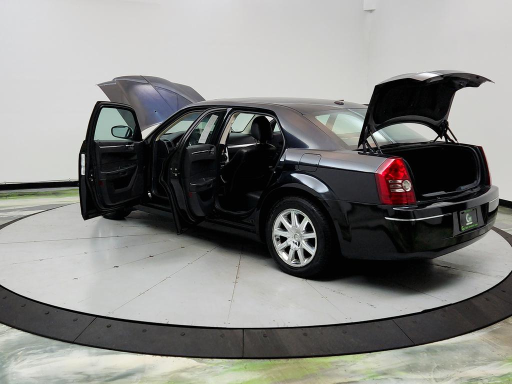 2010 Chrysler 300 - $6,995