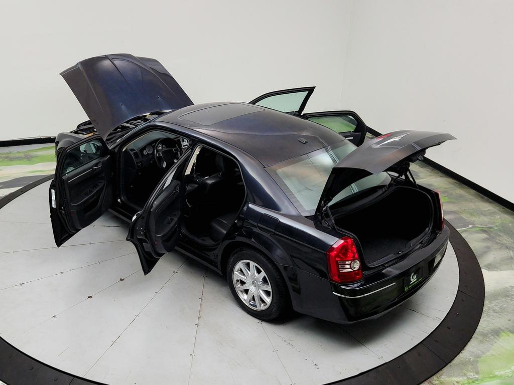 2010 Chrysler 300 - $6,995