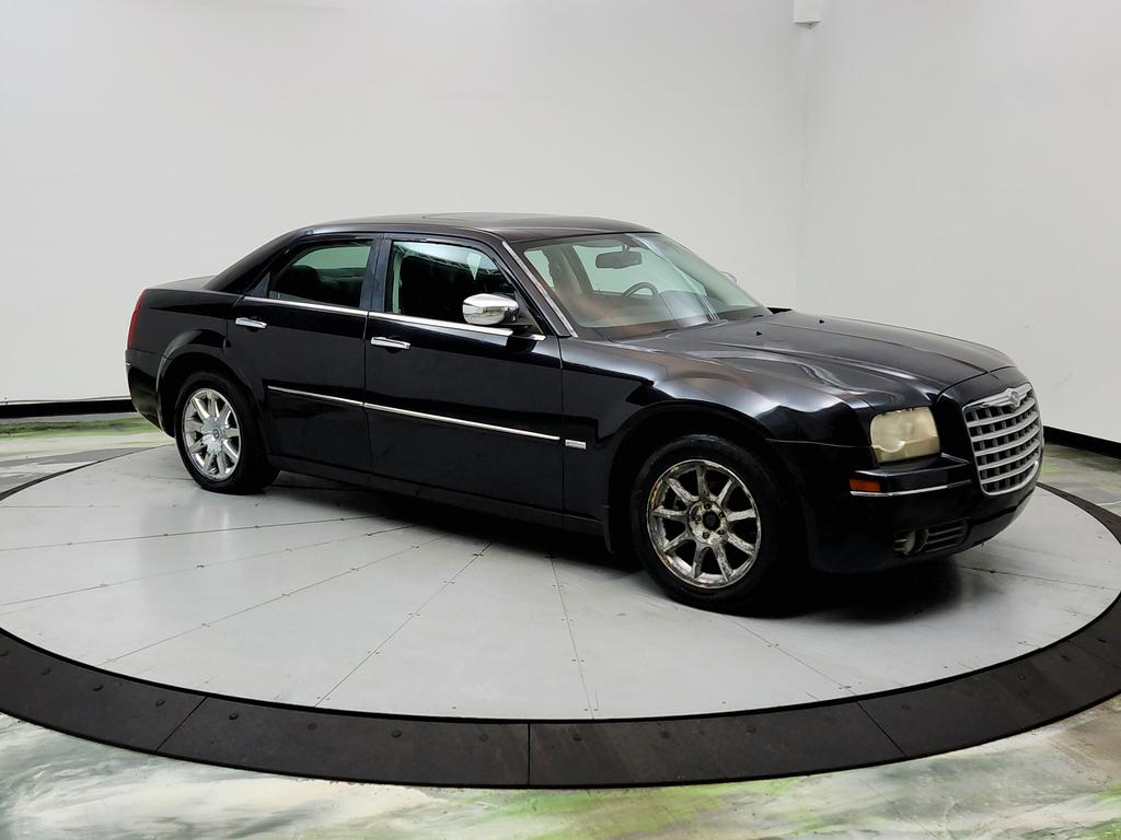 2010 Chrysler 300 - $6,995