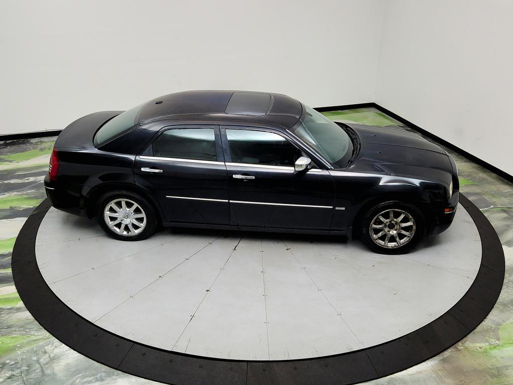 2010 Chrysler 300 - $6,995