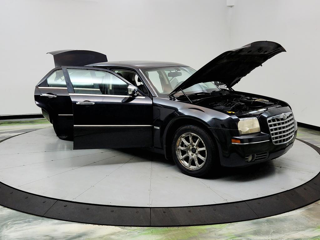 2010 Chrysler 300 - $6,995