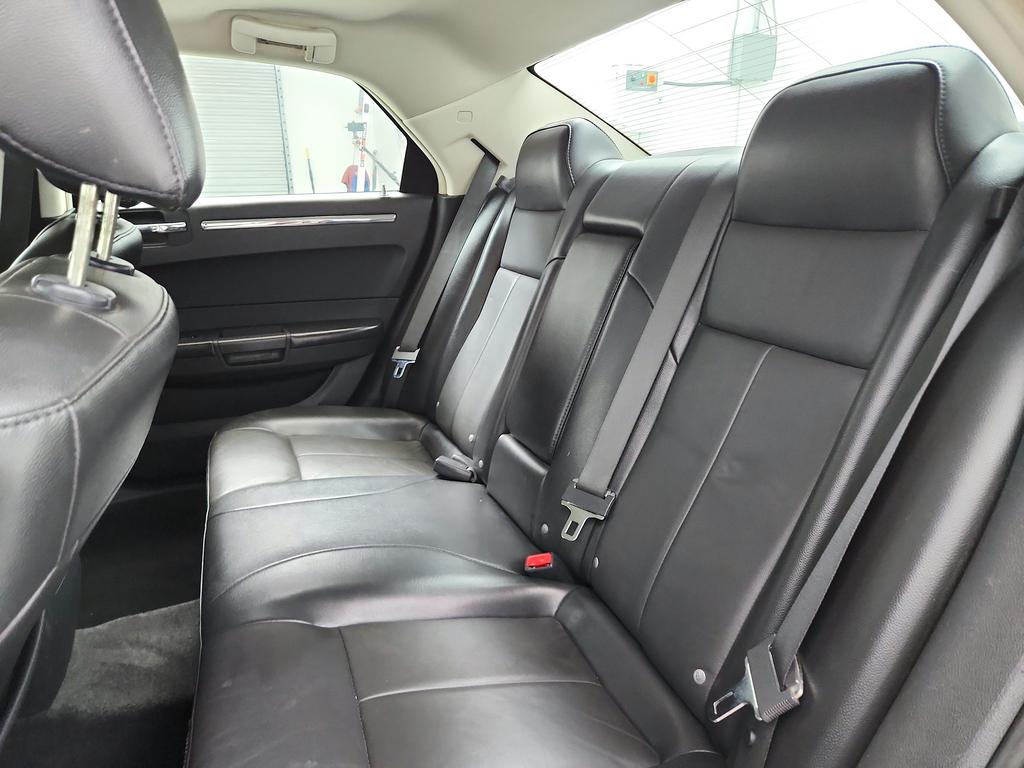 2010 Chrysler 300 - $6,995