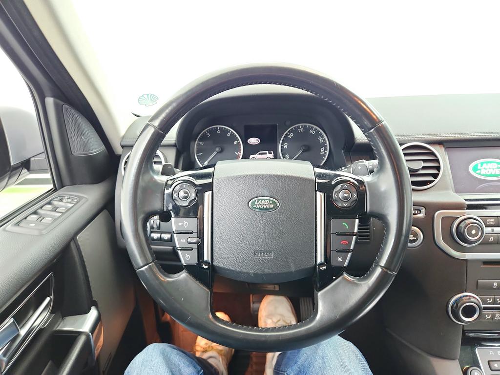 2016 Land Rover LR4 - $8,395
