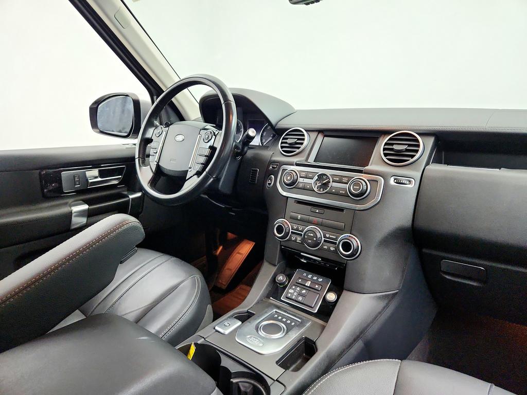 2016 Land Rover LR4 - $8,395