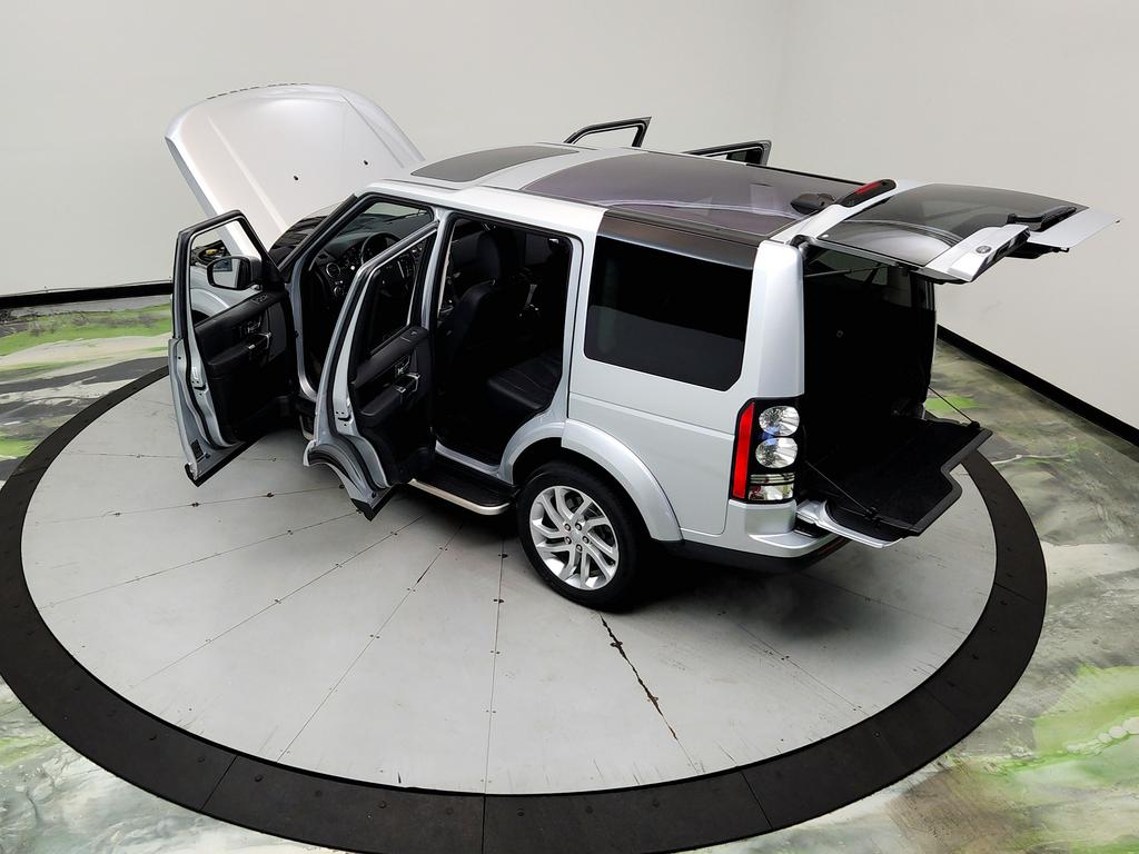 2016 Land Rover LR4 - $8,395