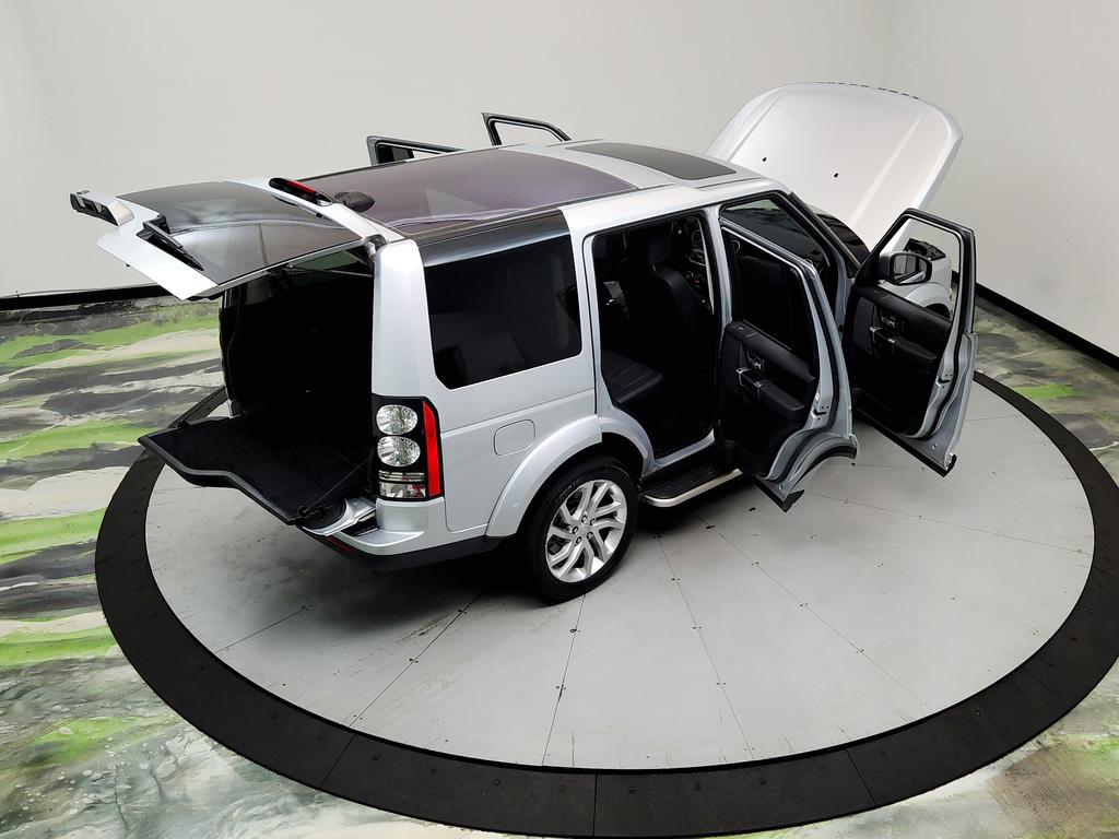 2016 Land Rover LR4 - $8,395