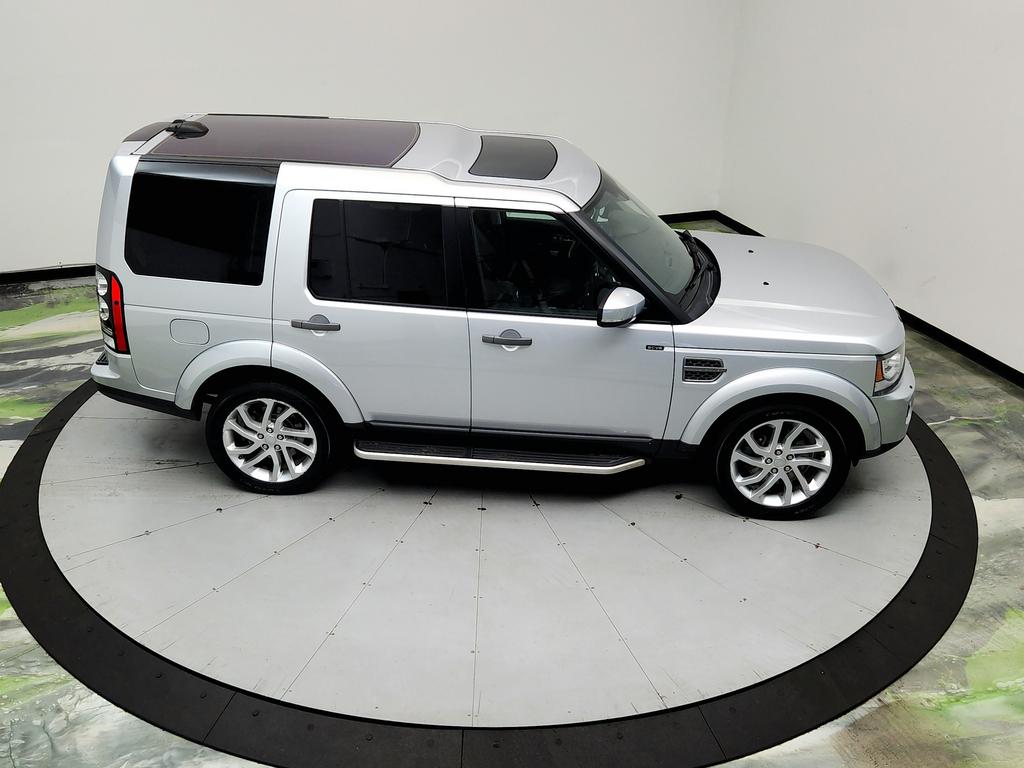 2016 Land Rover LR4 - $8,395