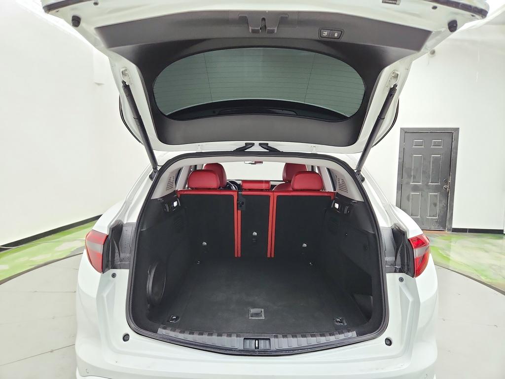 2020 Alfa Romeo Stelvio - $11,495