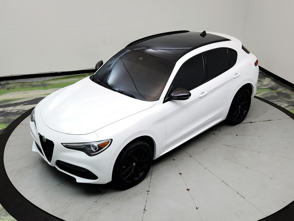2020 Alfa Romeo Stelvio - $11,495