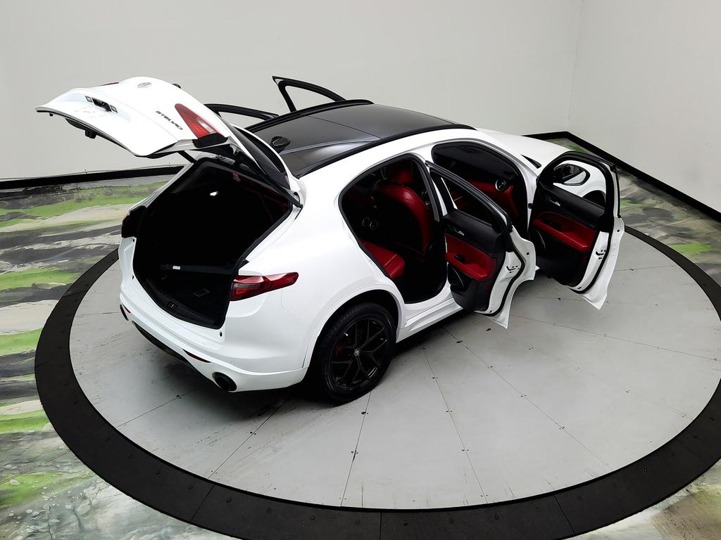 2020 Alfa Romeo Stelvio - $11,495