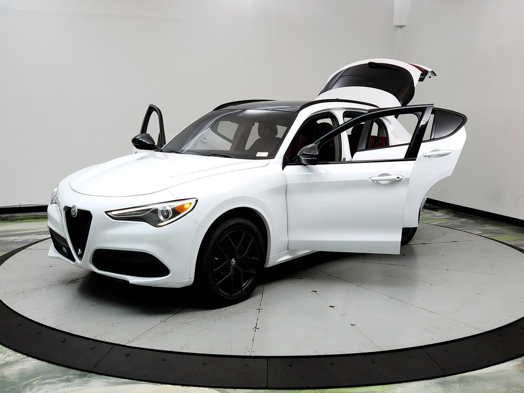 2020 Alfa Romeo Stelvio - $11,495