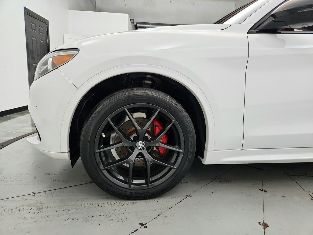 2020 Alfa Romeo Stelvio - $11,495