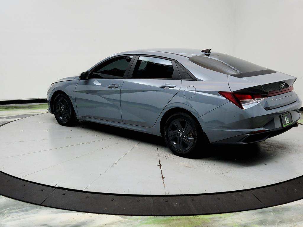 2022 Hyundai Elantra - $11,625