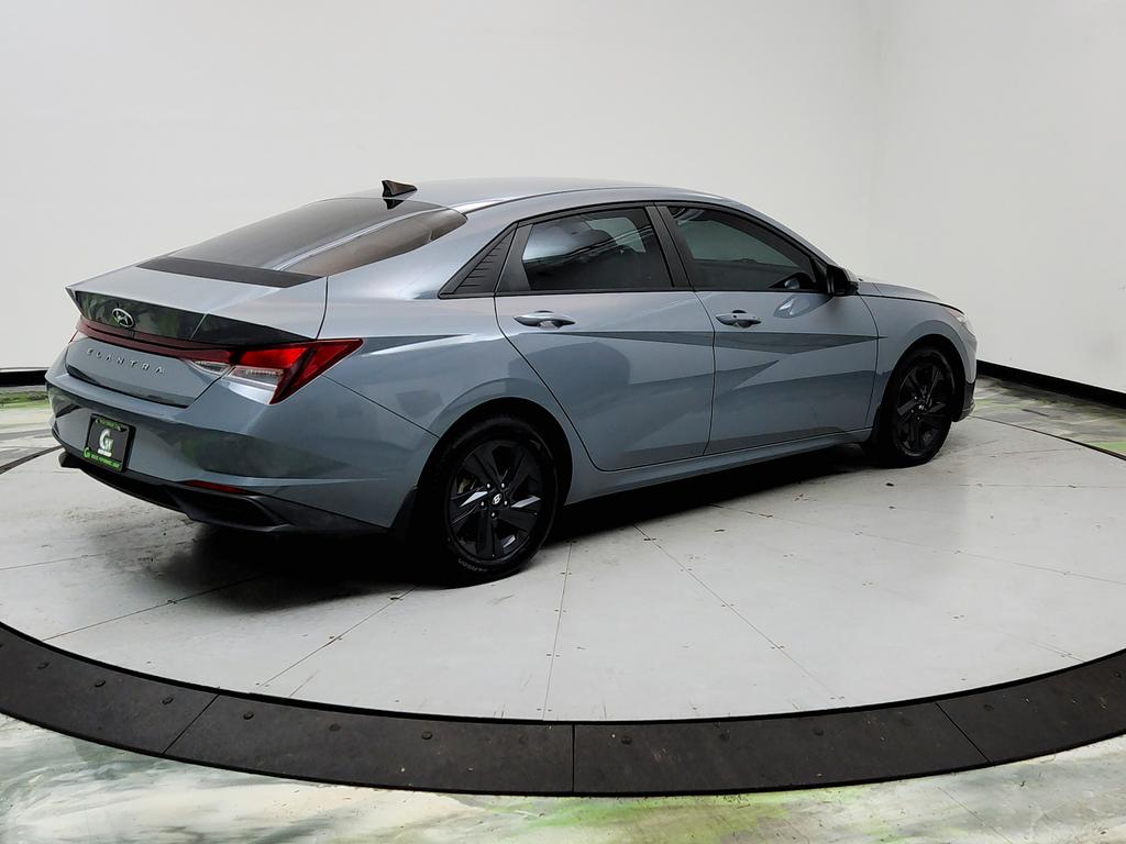 2022 Hyundai Elantra - $11,625