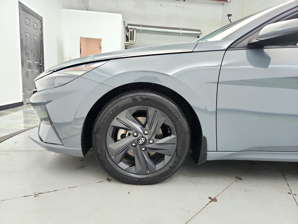 2022 Hyundai Elantra - $11,625