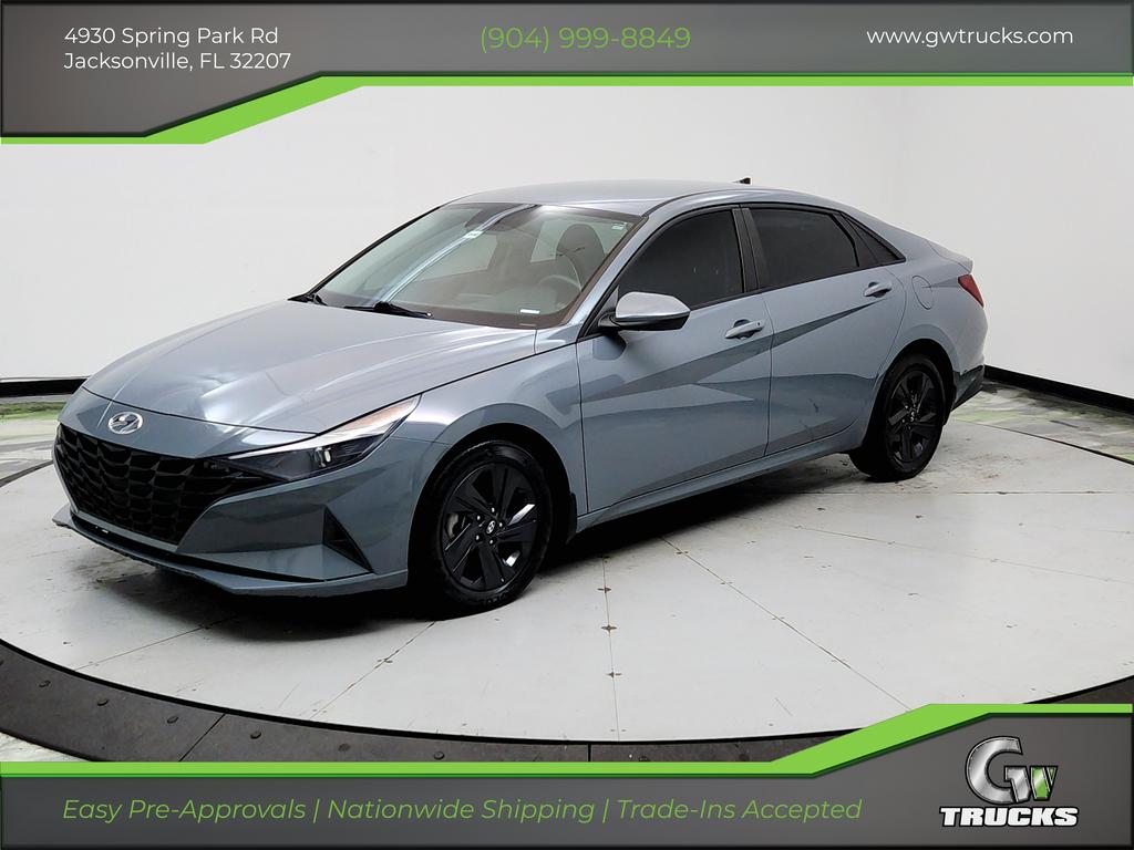 2022 Hyundai Elantra - $11,625