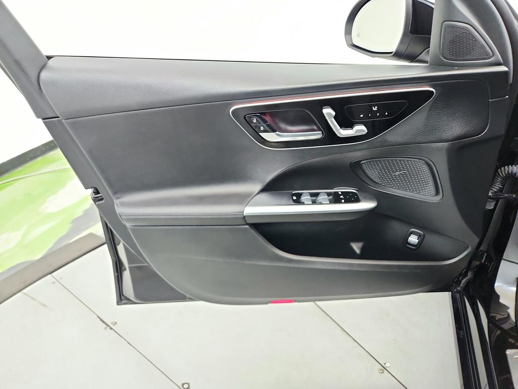 2023 Mercedes-Benz C-Class - $27,495