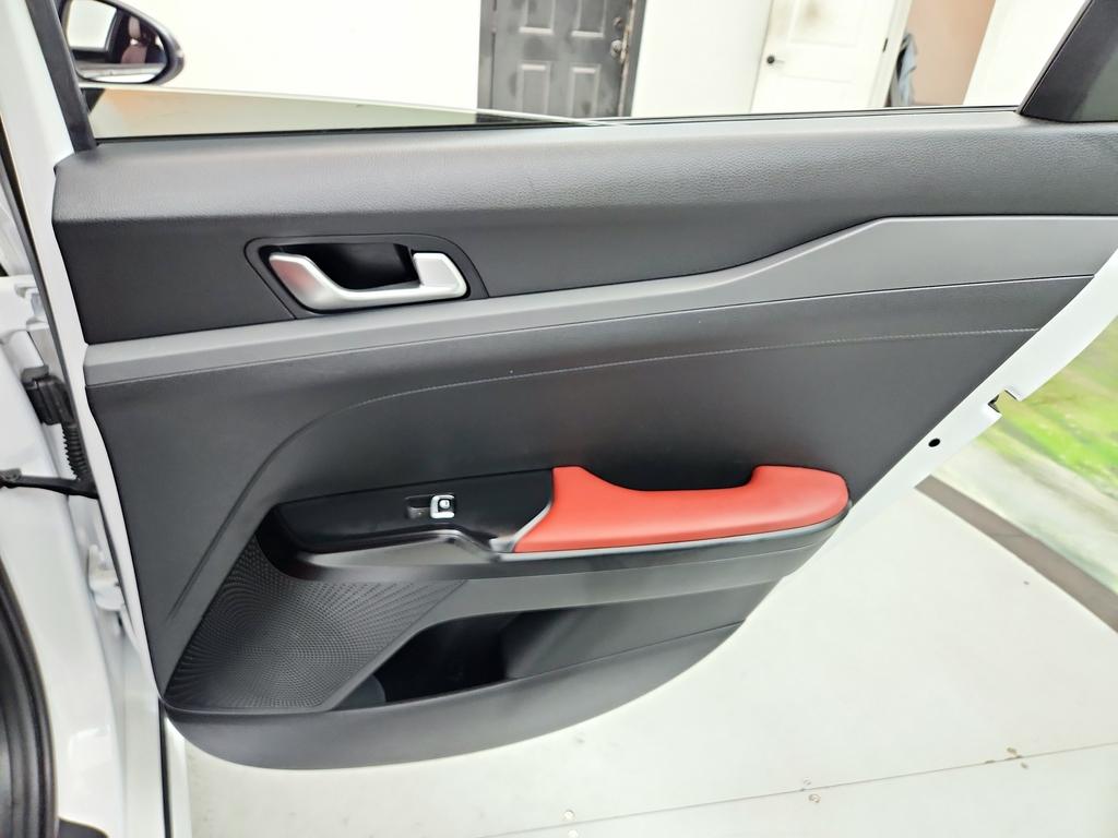2023 Kia K5 - $19,995