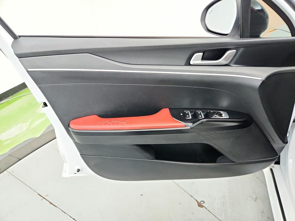 2023 Kia K5 - $19,995