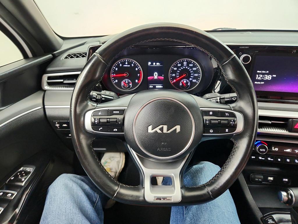 2023 Kia K5 - $19,995