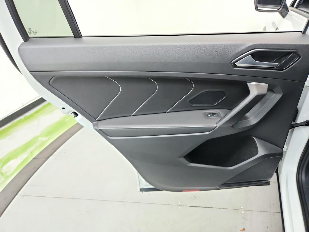2022 Volkswagen Tiguan - $15,950