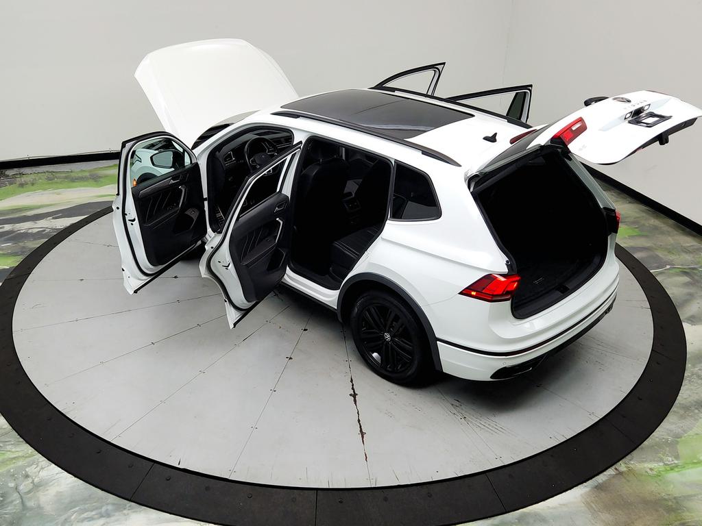 2022 Volkswagen Tiguan - $15,950