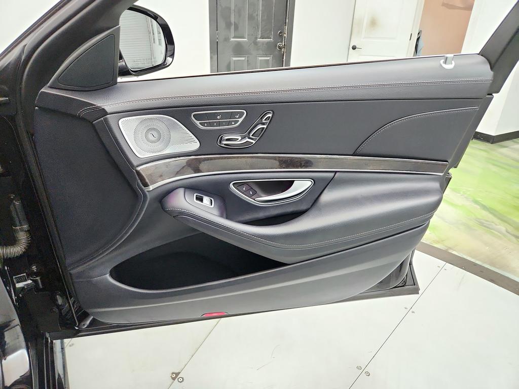 2017 Mercedes-Benz S-class - $19,950