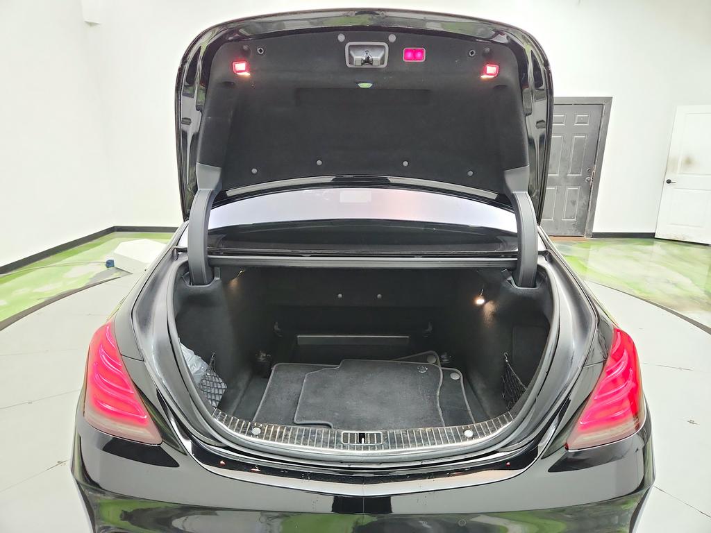 2017 Mercedes-Benz S-class - $19,950