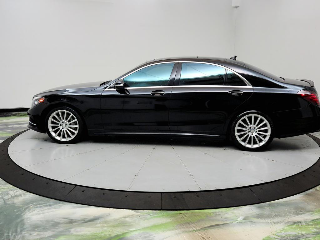 2017 Mercedes-Benz S-class - $19,950