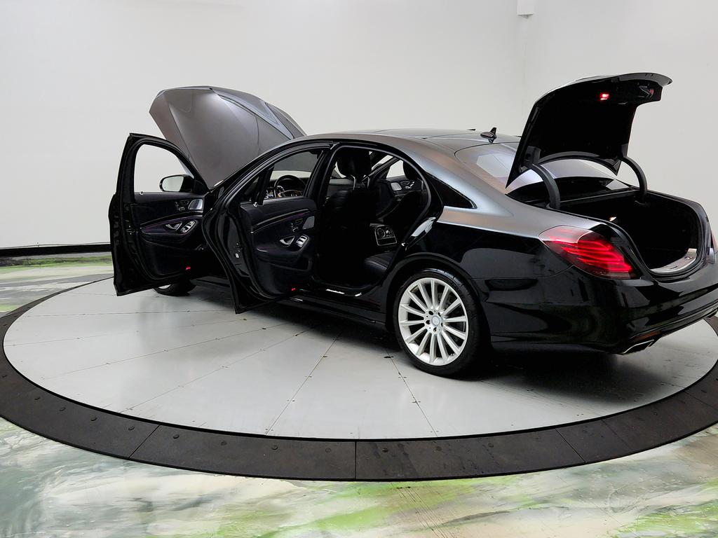 2017 Mercedes-Benz S-class - $19,950