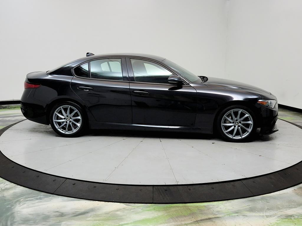 2023 Alfa Romeo Giulia - $17,950
