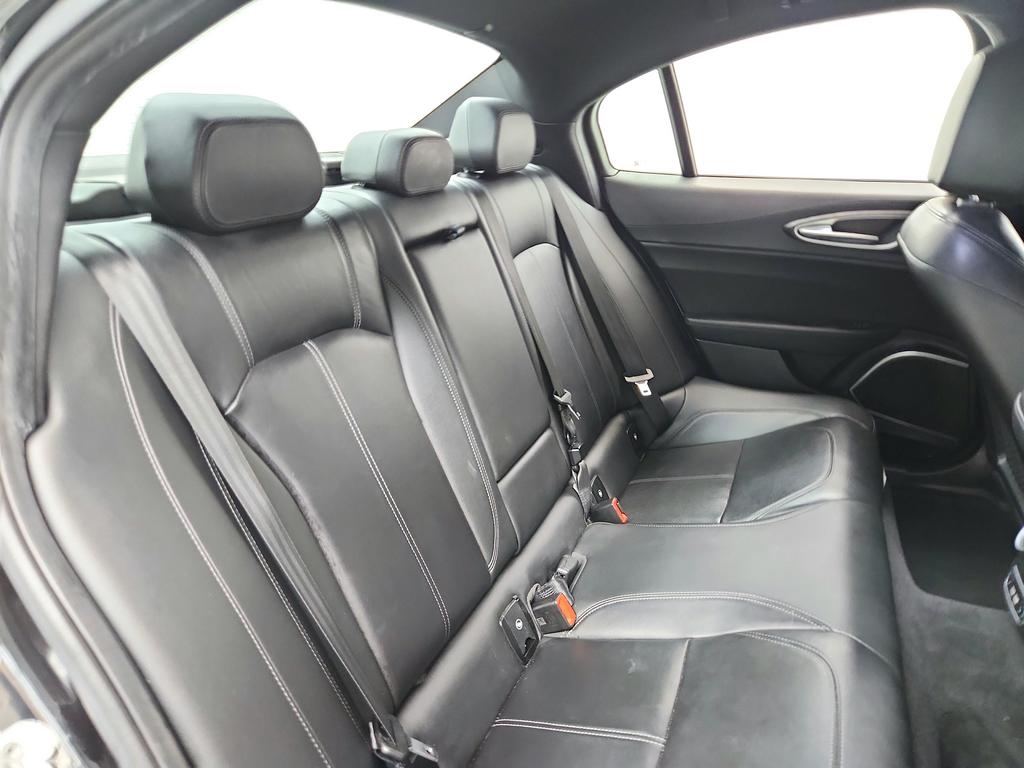 2023 Alfa Romeo Giulia - $17,950