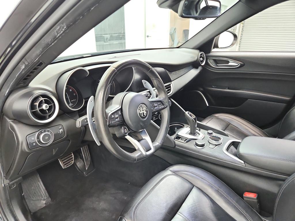 2023 Alfa Romeo Giulia - $17,950