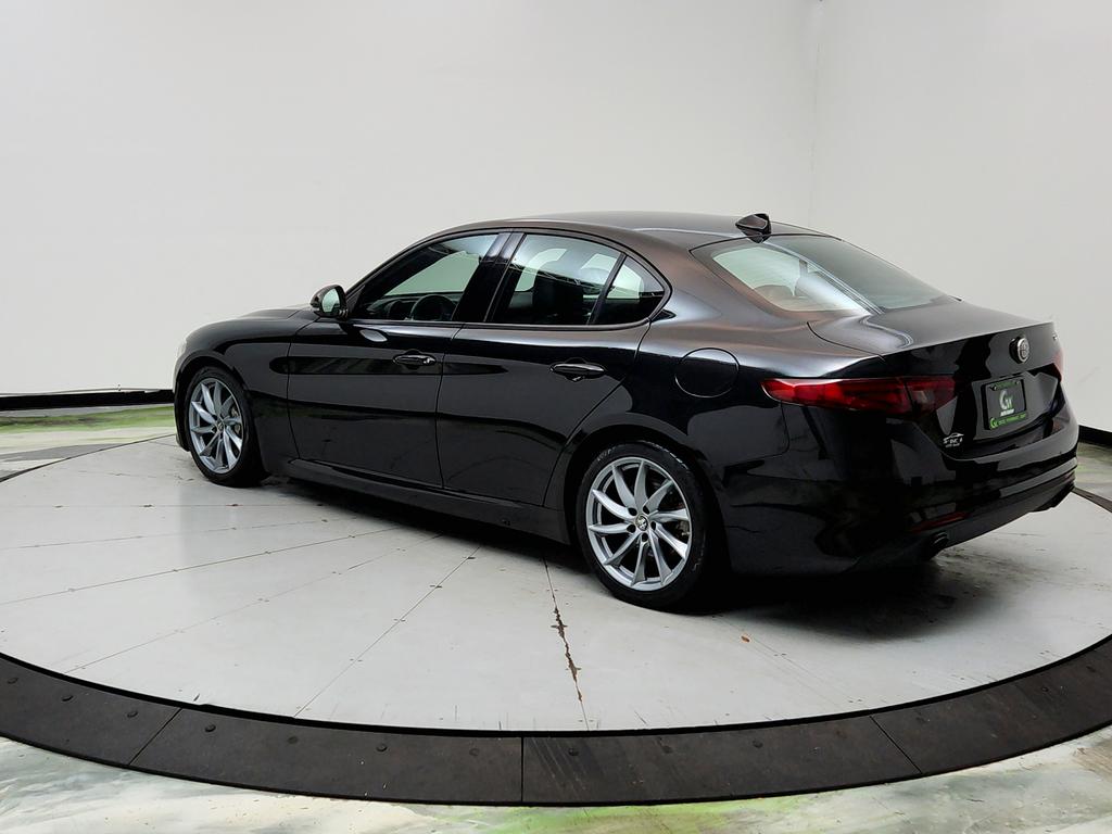 2023 Alfa Romeo Giulia - $17,950