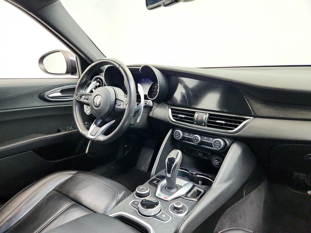 2023 Alfa Romeo Giulia - $17,950