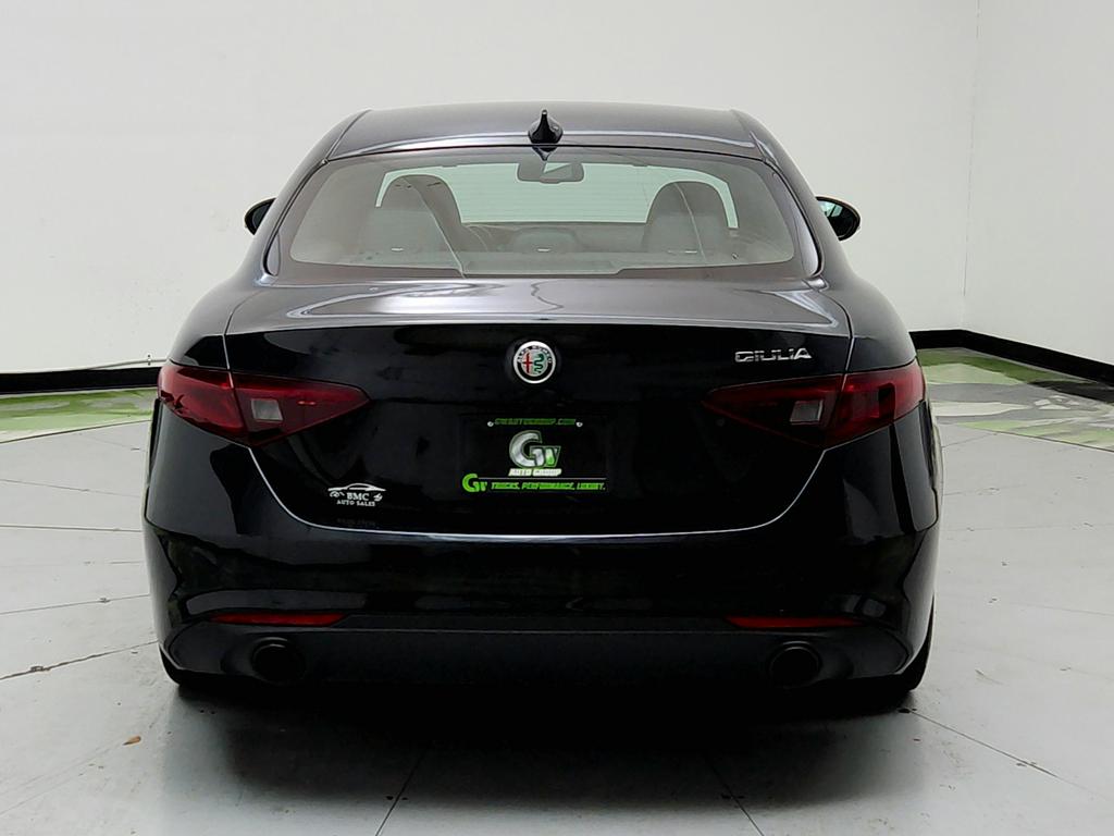 2023 Alfa Romeo Giulia - $17,950