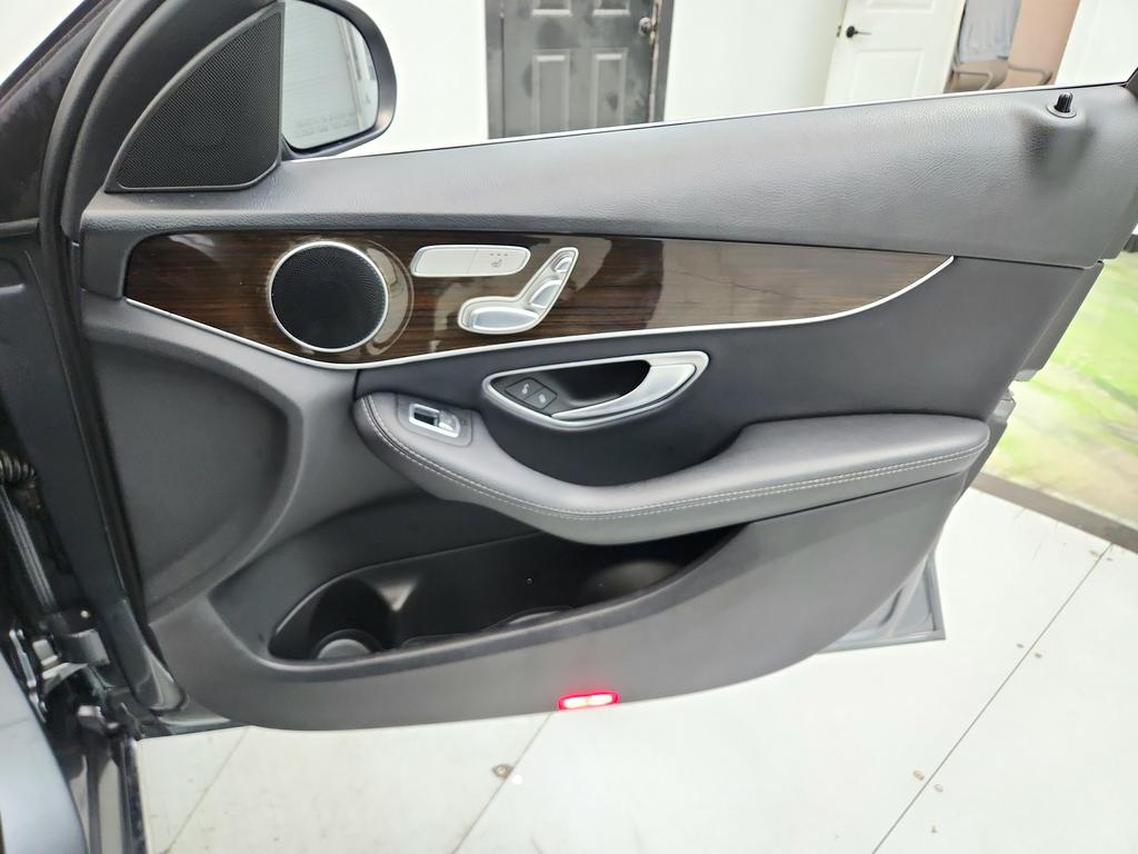 2019 Mercedes-Benz C-Class - $15,495