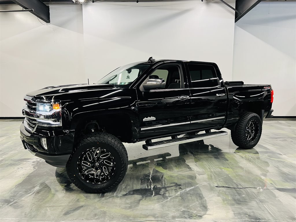 2017 Chevrolet Silverado 1500 High Country photo