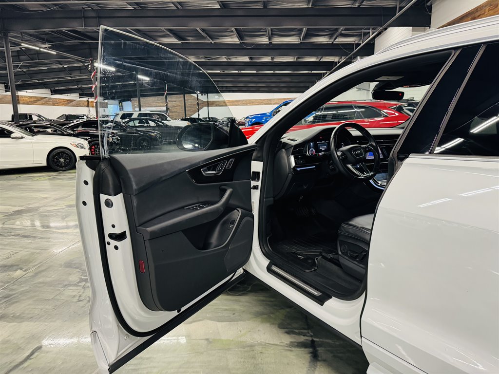 2019 AUDI Q8 SUV / Crossover - $29,895