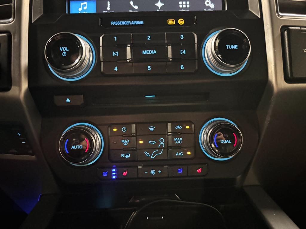 2017 Ford F250sd Platinum photo