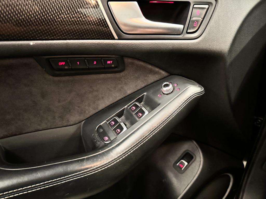 2017 Audi SQ5 Premium Plus photo