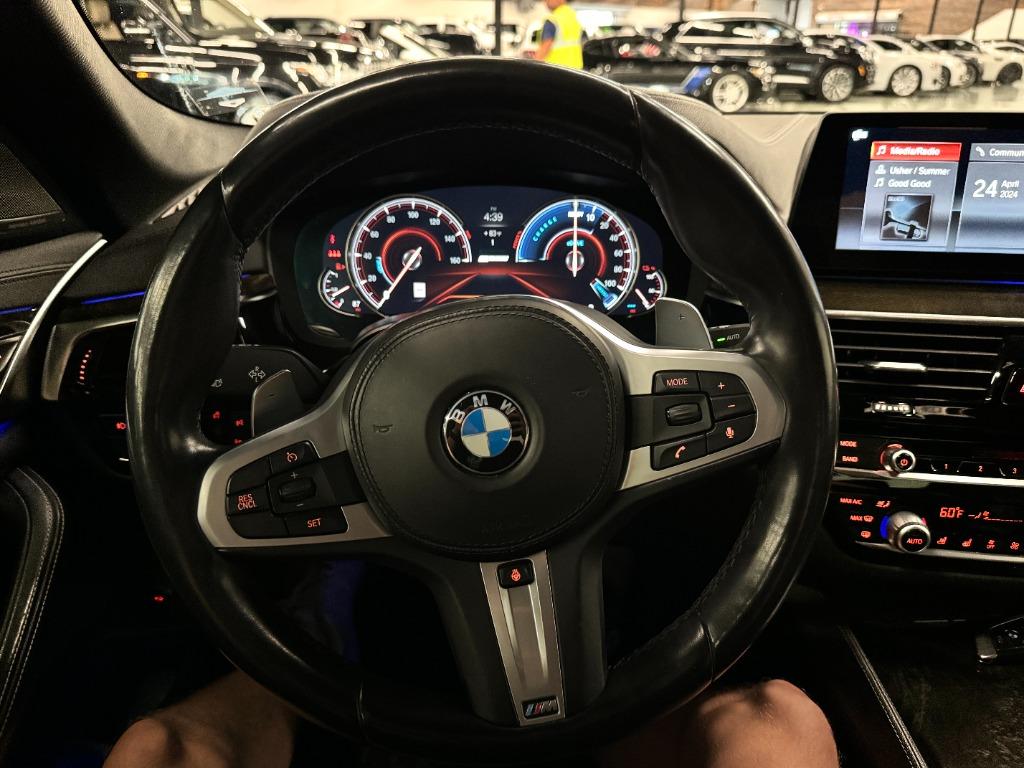 2018 BMW 5-Series 530xe photo