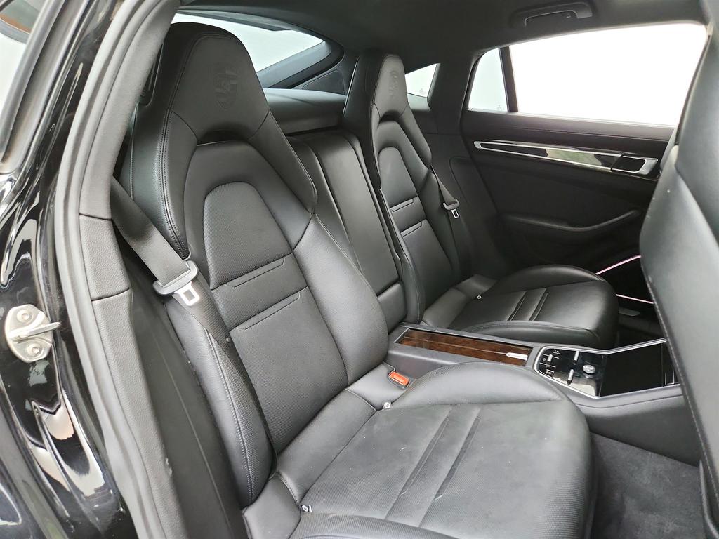2018 Porsche Panamera 4 E-Hybrid photo