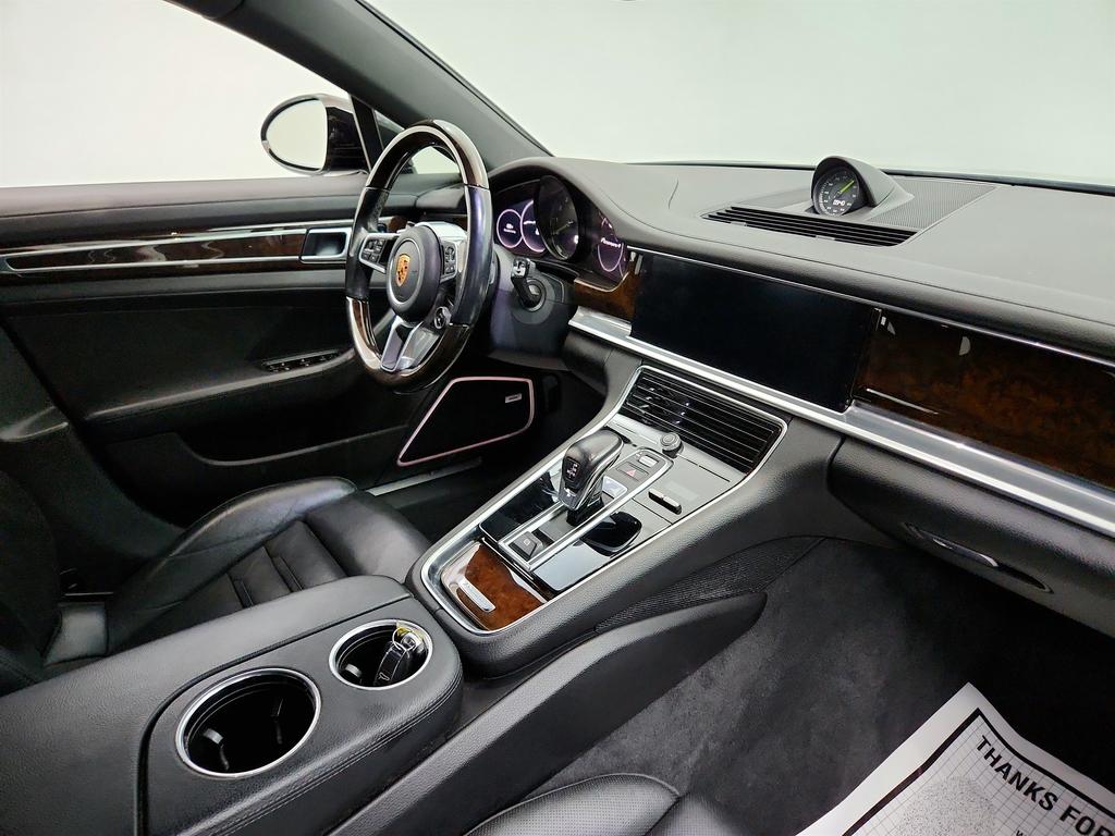 2018 Porsche Panamera 4 E-Hybrid photo