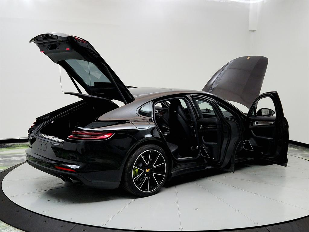 2018 Porsche Panamera 4 E-Hybrid photo