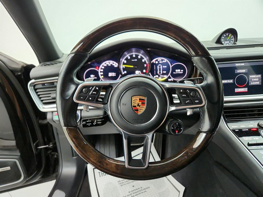 2018 Porsche Panamera 4 E-Hybrid photo